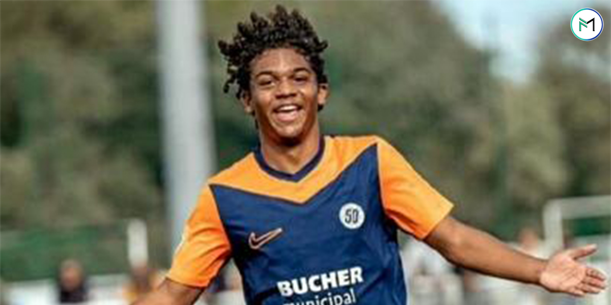 عکس بازیکن مون پیله 